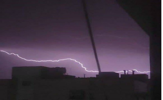 صاعقه در آسمان قم +تصاویر و فیلم