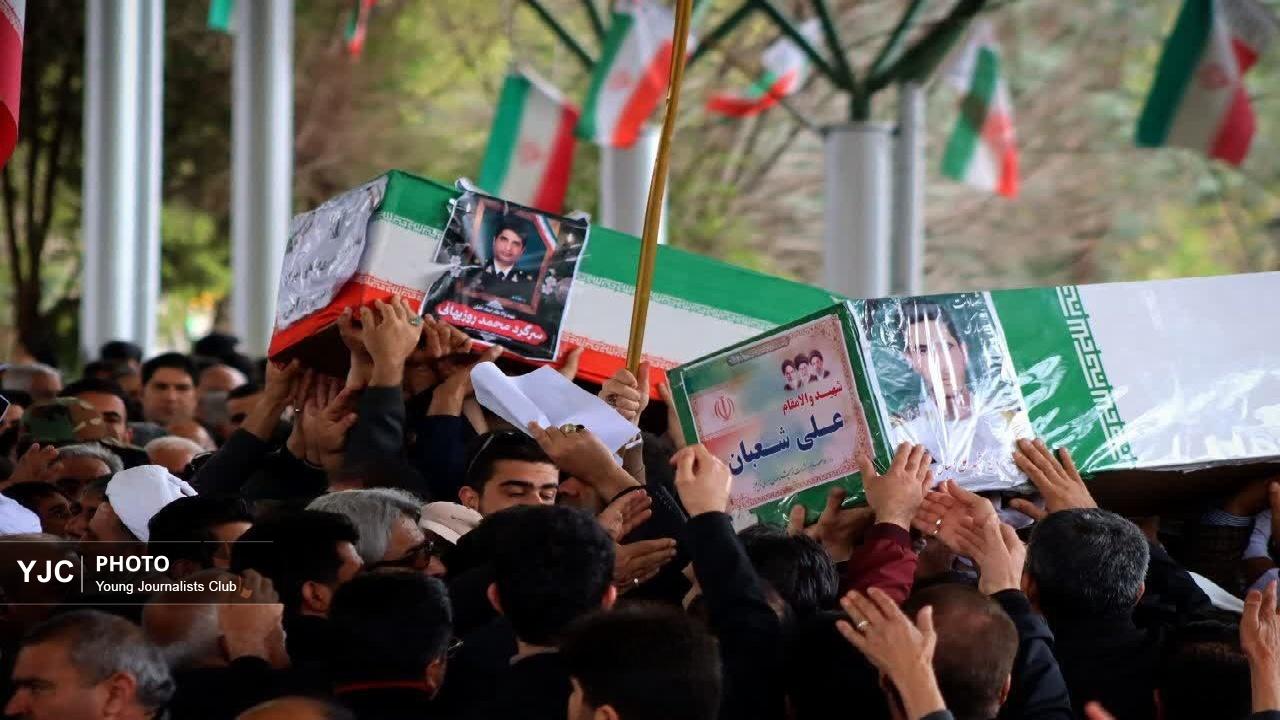 تشییع پیکر پاک دو تن از شهدای شهرستان بروجرد + تصاویر