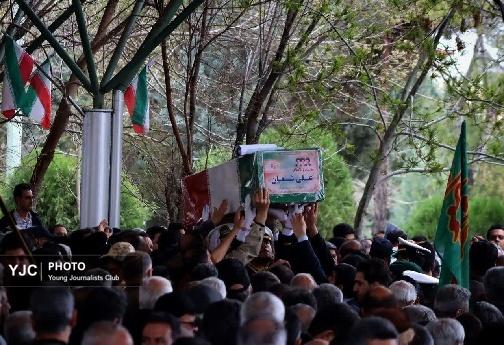 تشییع پیکر پاک دو تن از شهدای شهرستان بروجرد + تصاویر