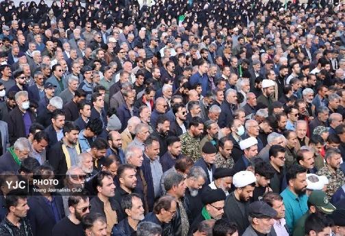 پیکر مطهر سردار شهید محمد حسین صوفی در ازنا آرام گرقت + تصاویر