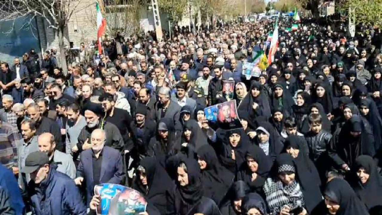 برگزاری آیین تشییع و خاکسپاری شهید جنگ رمضان در سلماس