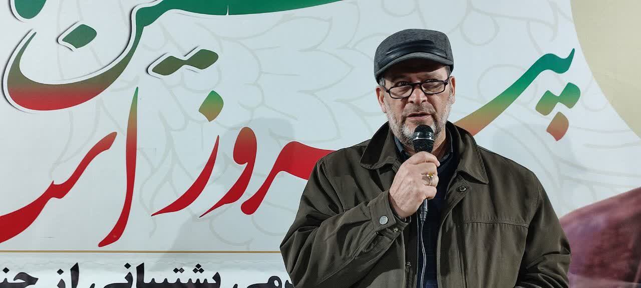 تجمع خودجوش صالح آبادی&zwnj;ها در حمایت از رهبر انقلاب اسلامی
