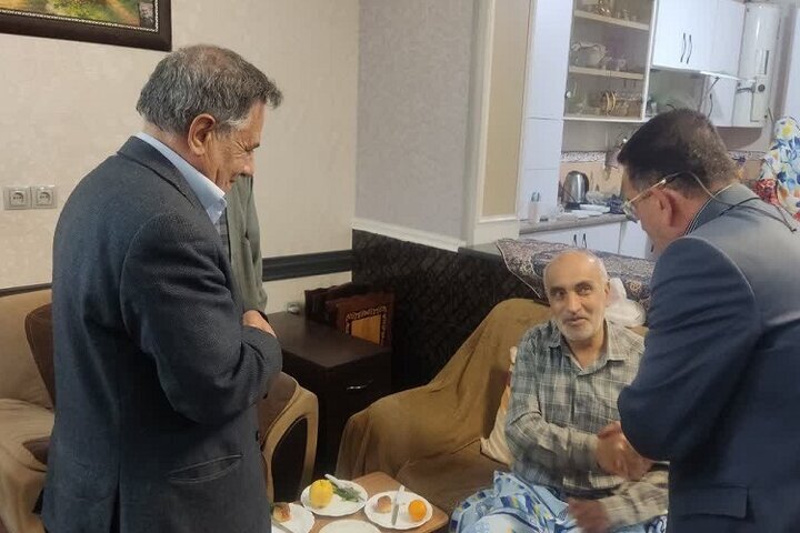 از نذرِ وقت تا نذرِ پاهایش/روایتی از همیار کتاب که قهرمان ایثار شد