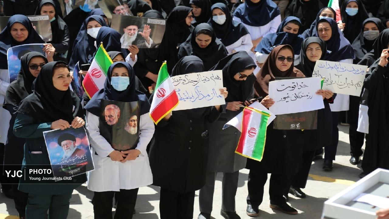 تجمع دانشگاهیان علوم پزشکی شهرکرد در محکومیت حمله به مراکز بهداشتی و درمانی+ عکس