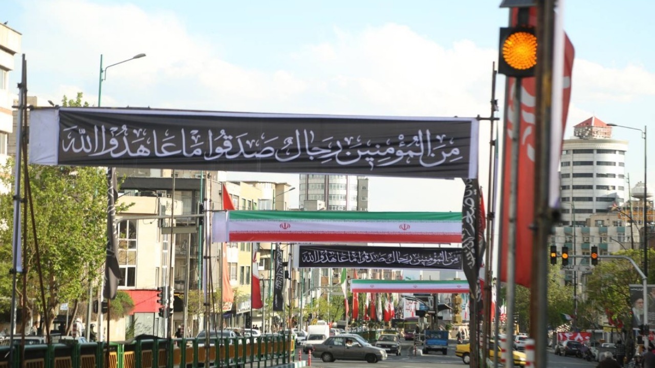 آمادگی میدان جمهوری اسلامی برای بزرگداشت چهلمین روز شهادت «رهبرشهید»