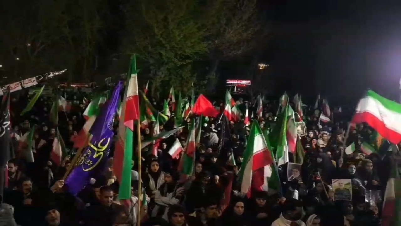 یک ایران همدلی، دورودی‌های غیور در شب سی و هشتم + فیلم