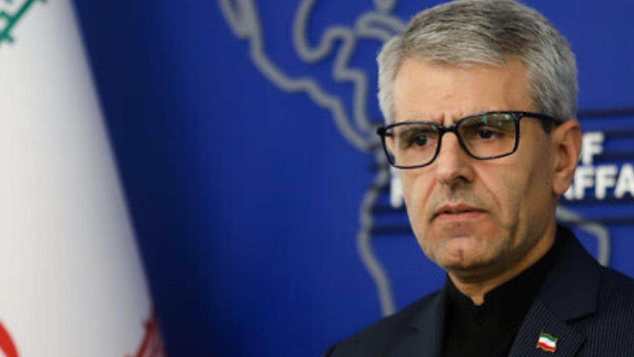 فرزندان ایران، با همهٔ ادیان و اقوامش در برابر تجاوز ایستاده‌اند
