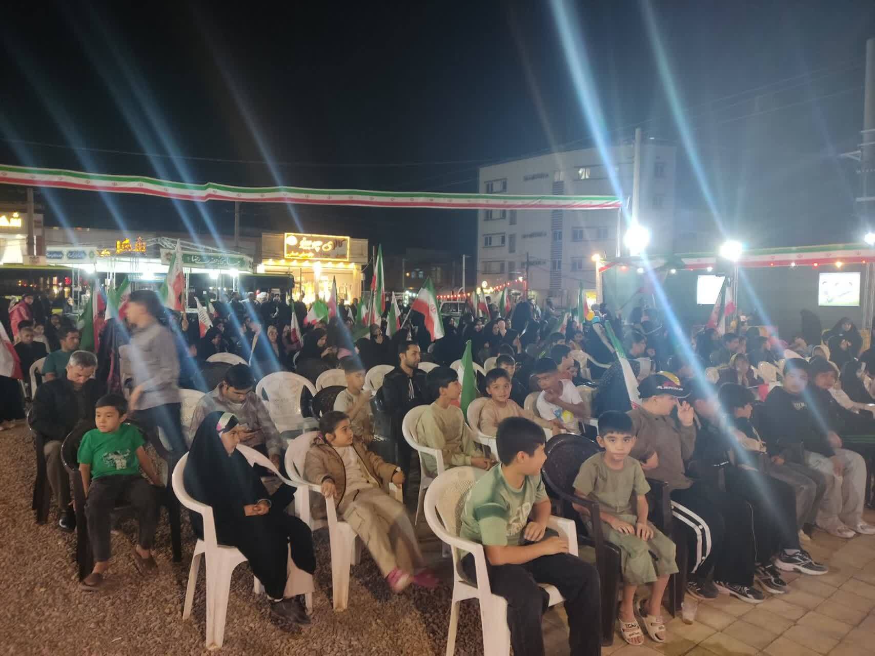 شب پرشور اهالی محله شهرقائم قم در تجمعات خیابانی