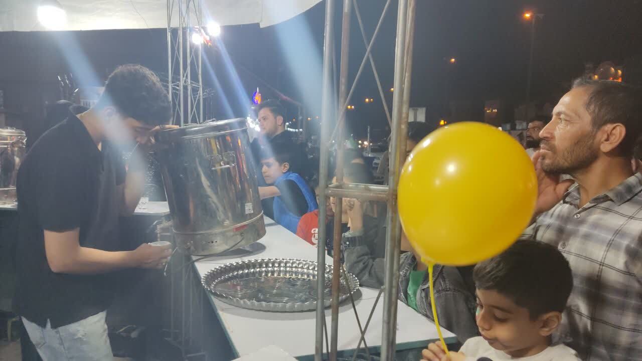 شب پرشور اهالی محله شهرقائم قم در تجمعات خیابانی