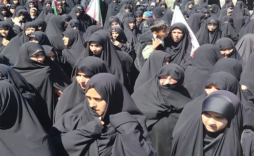 انعکاس قدم&zwnj;هایی که از دل روستا جاری می&zwnj;شود