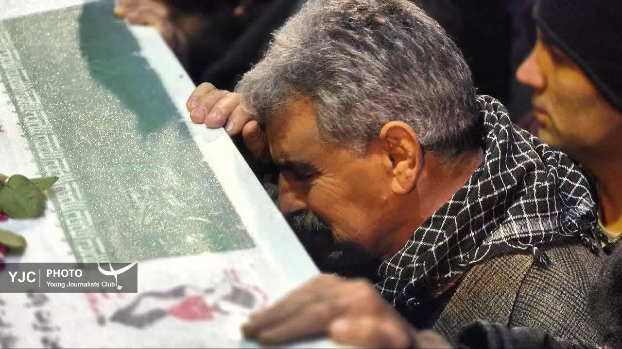 پیکر خلبان شهید محمد امینی پور در الشتر آرام گرفت + تصاویر