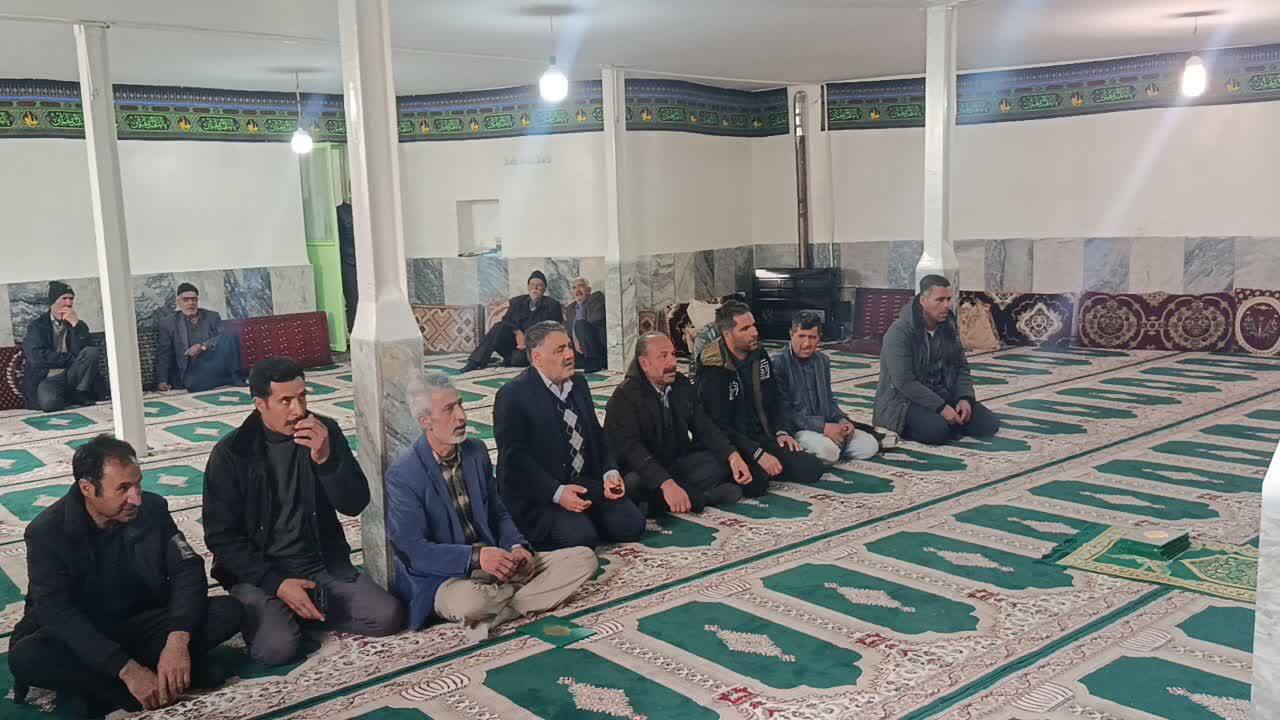 مراسم گرامیداشت اربعین رهبر شهید کشورمان در روستای توآباد + عکس