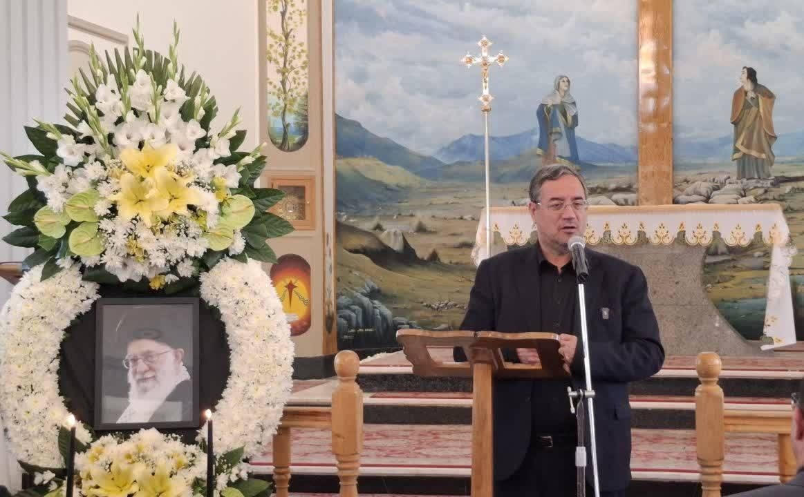 سیره مدیریتی رهبر شهید انقلاب الگوی مسئولان است