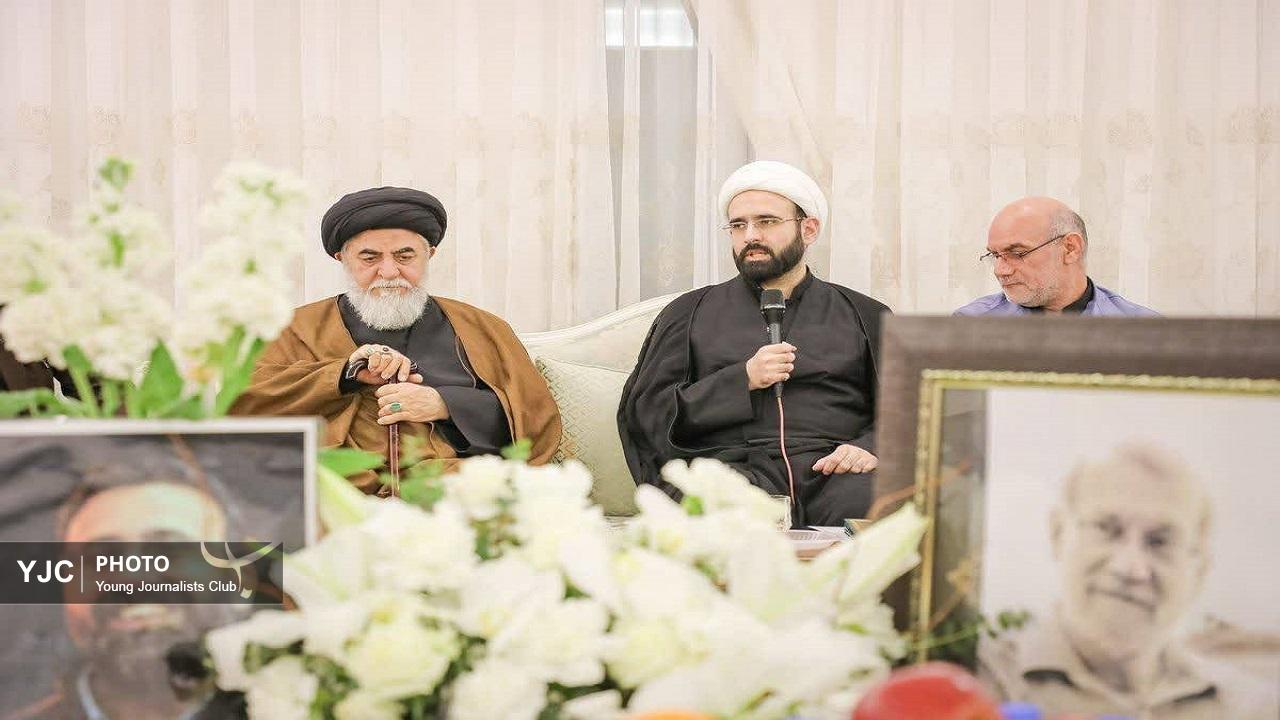 حضور تولیت مسجد جمکران و جمعی از اهالی رسانه قم در بیت شهید دکتر علی لاریجانی+تصاویر