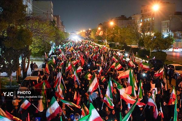 نمایش همبستگی مردم شیراز در کاروان‌های شبانه + فیلم