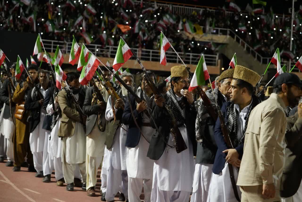 حماسه کرمانیها در چهلم قائد ملت +تصاویر حماسه کرمانیها در چهلم قائد ملت +تصاویر