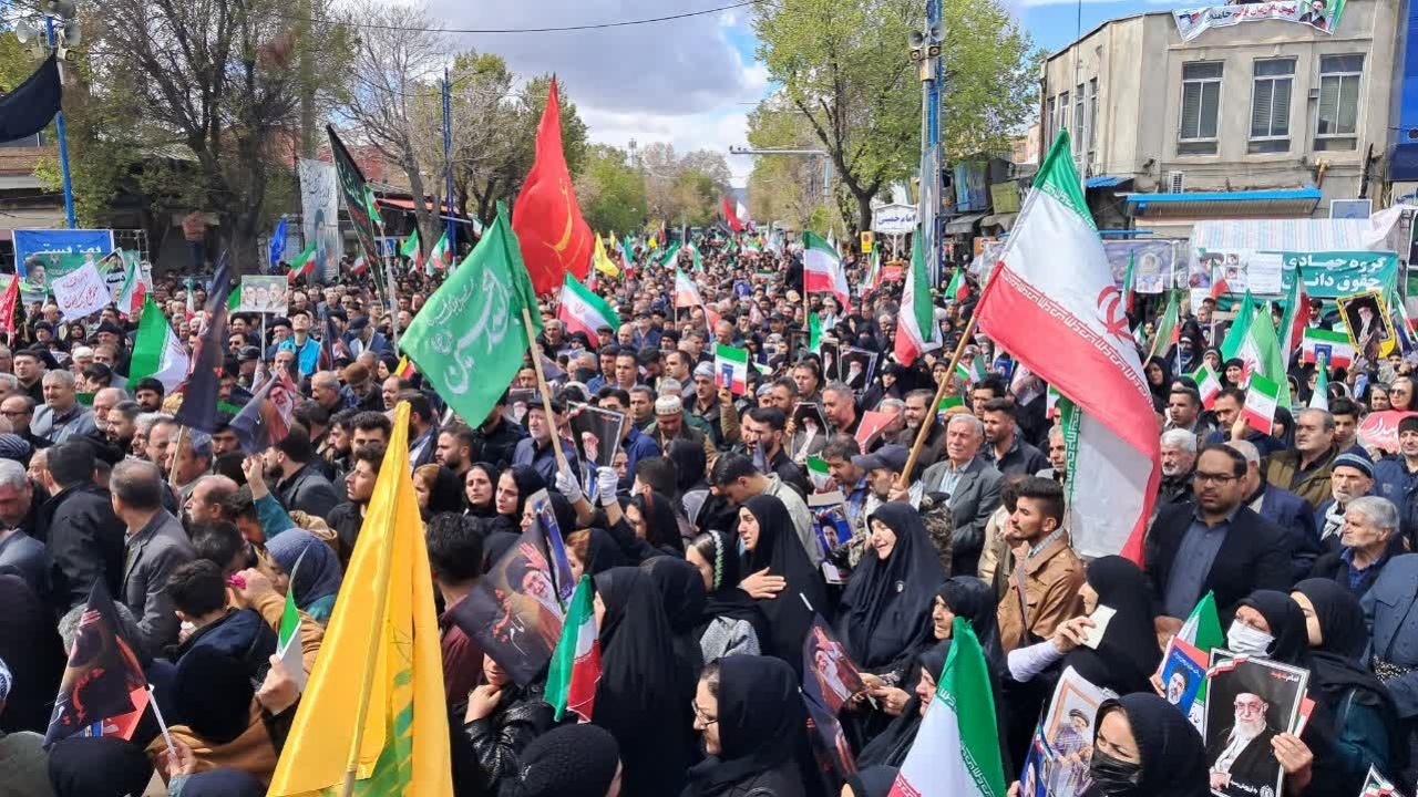 مراسم عزاداری خونخواهی مردم آذربایجان غربی در اربعین رهبر شهید+ فیلم و تصاویر