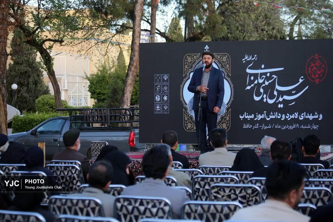 ملت ایران در بزنگاه‌ها پای انقلاب ایستاده است + تصاویر