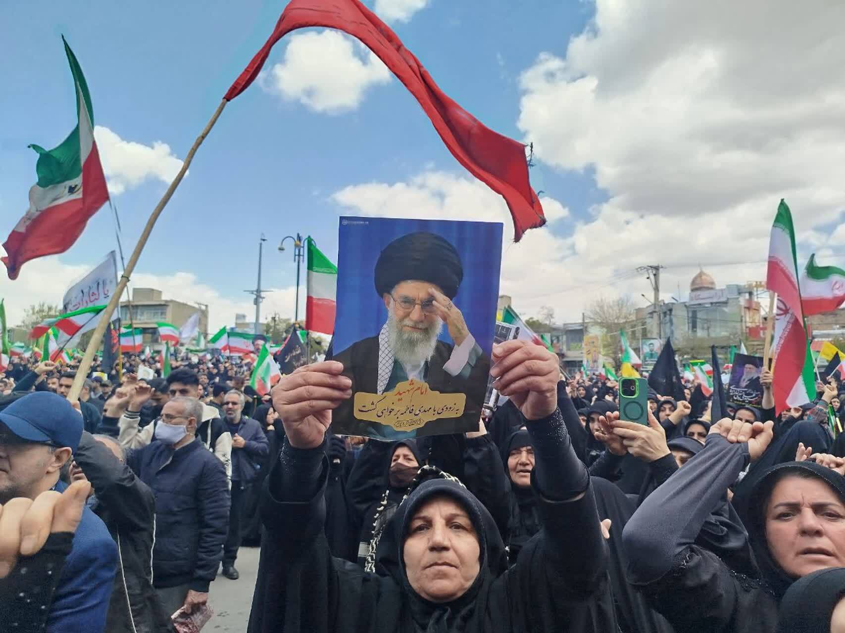 عزاداری مردم بروجرد در اربعین امام شهید و شهدای مظلوم میناب