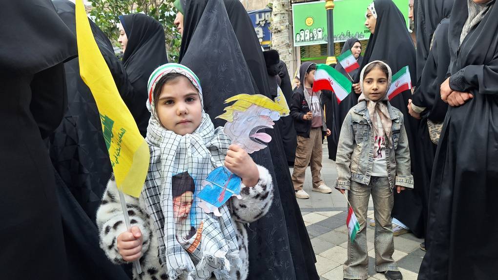 برگزاری ️سوگواره چهلمین روز شهادت قائد شهیدامت و شهدای مظلوم مدرسه شجره طیبه (ویژه دانش آموزان دختر) در خوی +فیلم وعکس