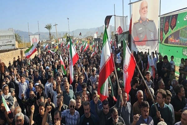 پیکر شهید خادمی در زادگاهش فسا به خاک سپرده شد + فیلم