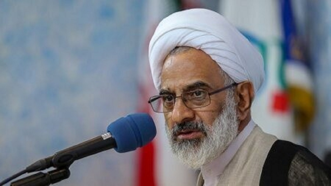 امروز دشمن به دنبال خدشه دار کردن اتحاد مقدس ملت ایران است