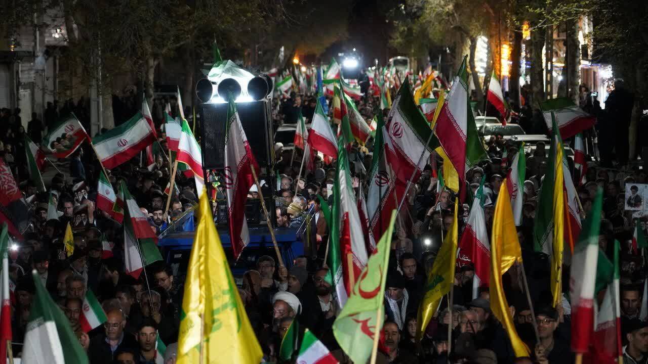 حماسه آفرینی خوی&zwnj;ها در تجمعات شبانه اقتدار و مقاومت