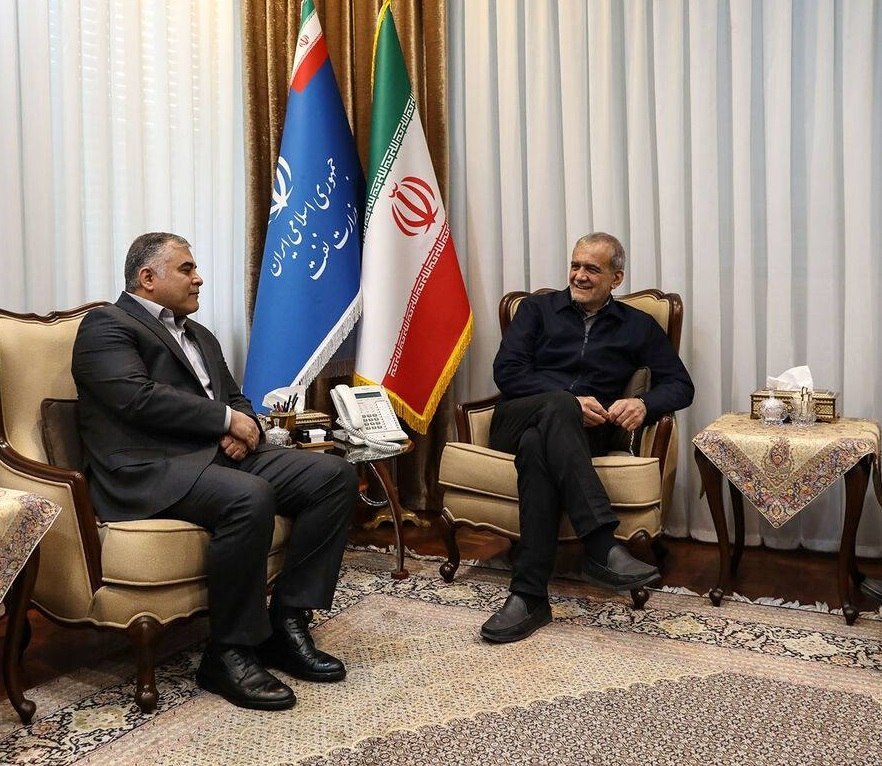 بازدید رئیس‌جمهور از وزارت نفت/ تأکید بر تداوم خدمت‌رسانی به ملت