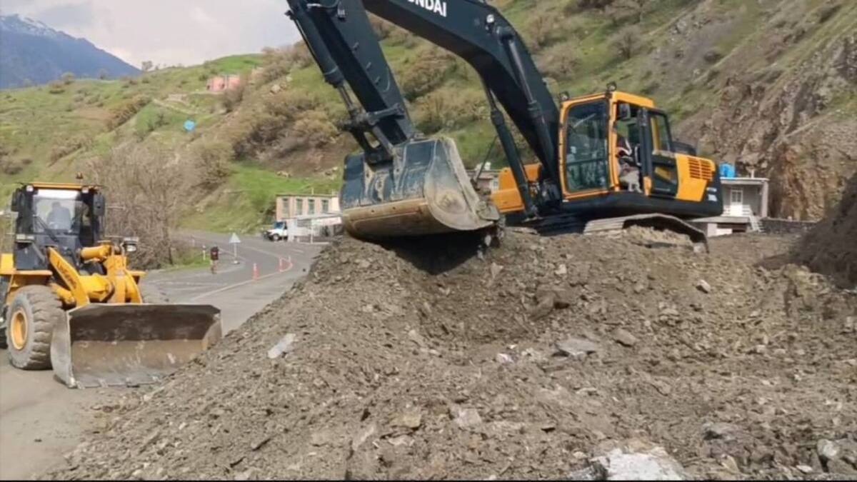 باشگاه خبرنگاران -ایمن‌سازی محور سروآباد–سنندج پس از رانش زمین