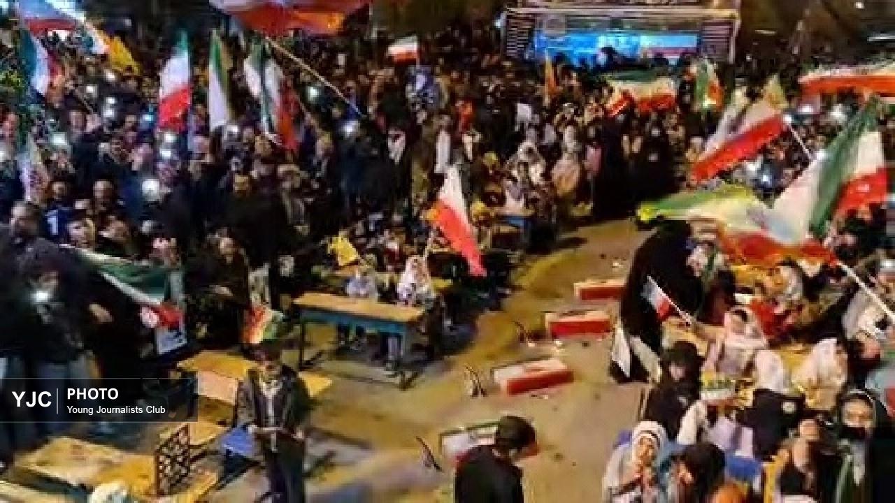 شکوه حماسه خیابان و میدان در دلفان ادامـه دارد + فیلم