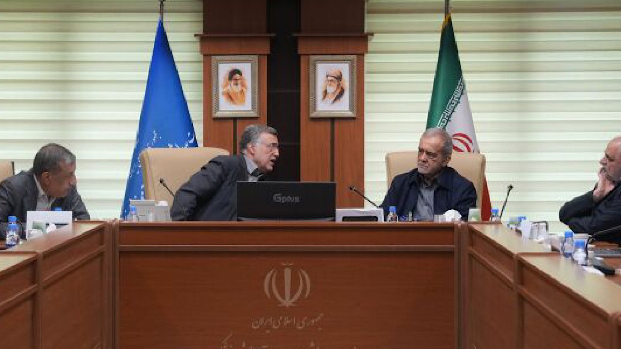 پزشکیان: حل مشکل نقدینگی داروسازان در دستور کار دولت قرار دارد