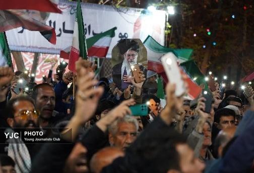 تصاویر حضور باشکوه خرم آبادی ها در چهل و چهارمین شب