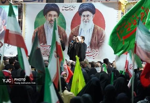تصاویر حضور باشکوه خرم آبادی ها در چهل و چهارمین شب