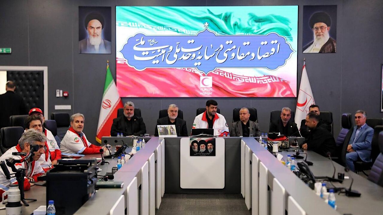 دومین کاروان کمک‌های مردمی آستان عتبه حسینیه به تهران رسید