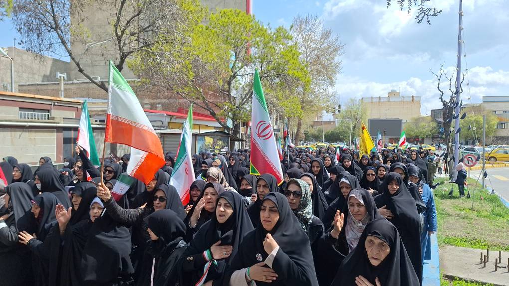 عزاداری خیابانی بمناسبت شهادت امام جعفر صادق (ع) در خوی + فیلم و عکس عزاداری خیابانی بمناسبت شهادت امام جعفر صادق (ع) در خوی + فیلم و عکس