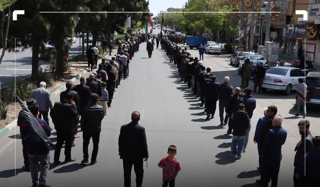 برپایی دسته عزاداری ماهدشتیها در سالروز شهادت امام جعفر صادق (ع) برپایی دسته عزاداری ماهدشتیها در سالروز شهادت امام جعفر صادق (ع)