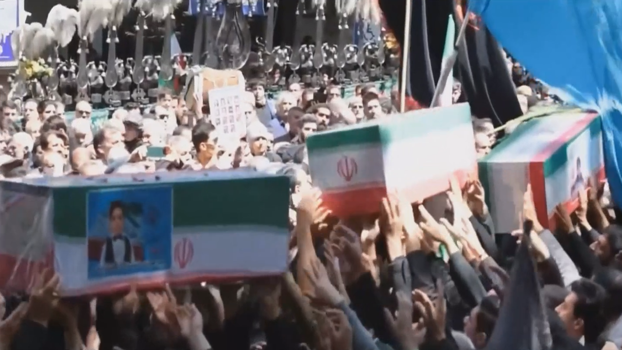 خانواده‌ای که در کنار هم آسمانی شد + فیلم