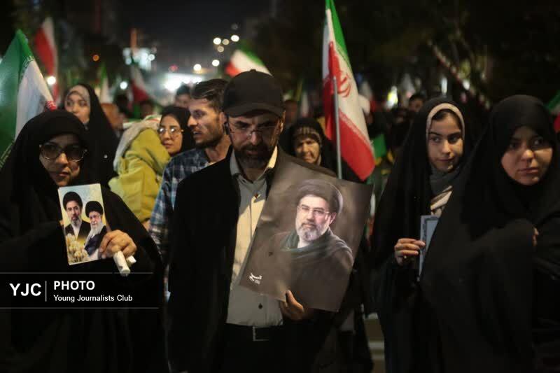 قمی&zwnj;ها تمام قد پای دفاع از میهن + تصاویر
