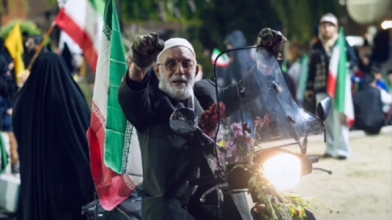 حکایت سالمندانی که هنوز پای این انقلاب مانده‌اند + فیلم