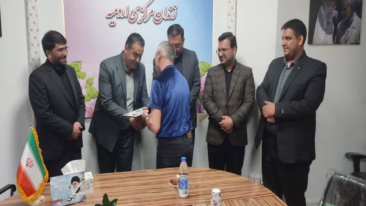 آزادی ۴ زندانی معسر در ارومیه به مناسبت سالروز شهادت سپهبد صیاد شیرازی