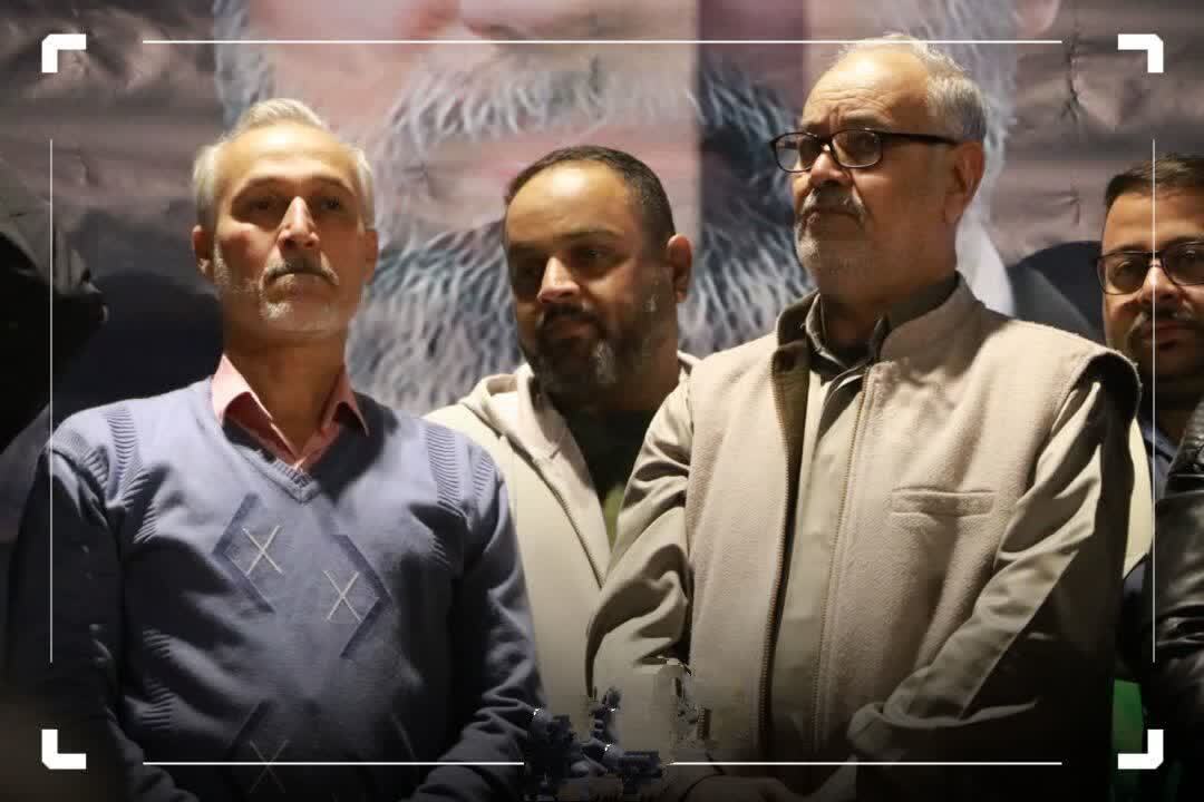 قابی به یاد ماندنی از اجتماع شبانه اقتدار و مقاومت ماهدشتی&zwnj;ها در حمایت از رهبری