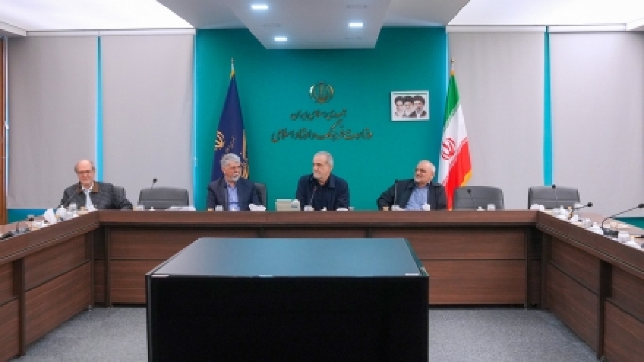 ضرورت تقویت روایت سازی در حوزه فرهنگ در بیان واقعیت‌ها و دستاورد‌های بی‌نظیر مقاومت چهل روزه