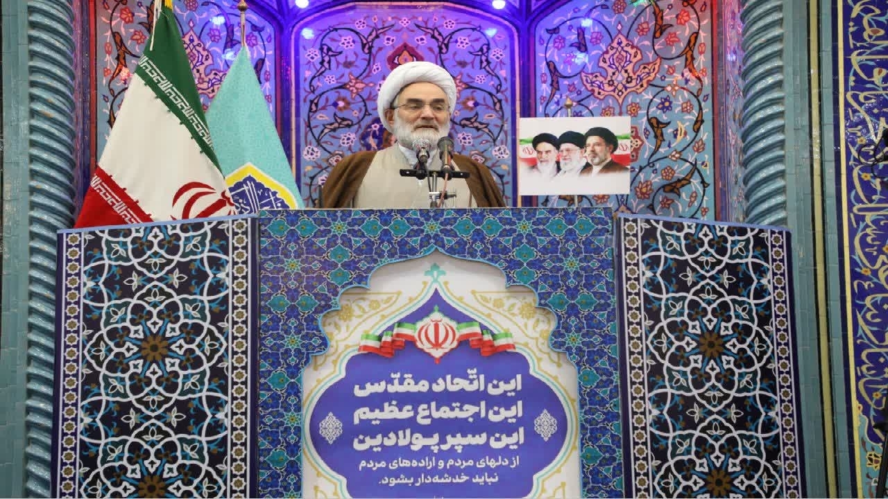 عقب نشینی  قدرت‌های جهانی با اتحاد و همدلی/ نقش آفرینی جوانان در دفاع از وطن