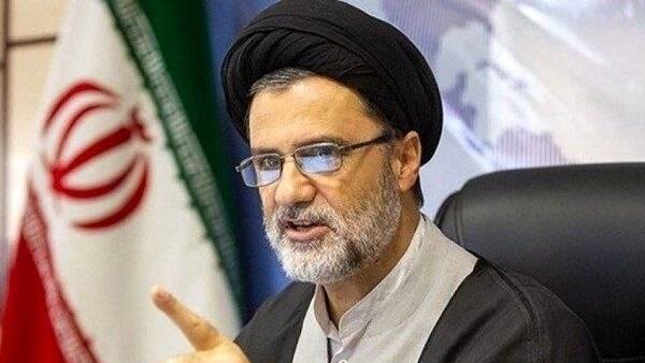 نبویان: محاصره دریایی ایران یک شوخی است