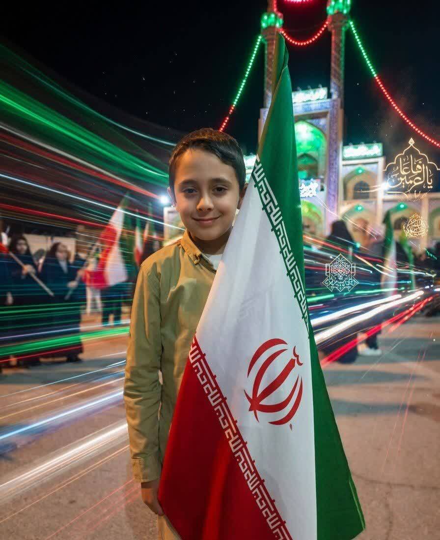 جلوه&zwnj;هایی از عشق و حماسه مردم مهریز به میهن اسلامی+تصویر