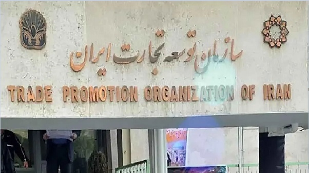 امکان تعریف مسیر‌های جایگزین تجاری/ ذخایر پر و کافی کالا‌های اساسی