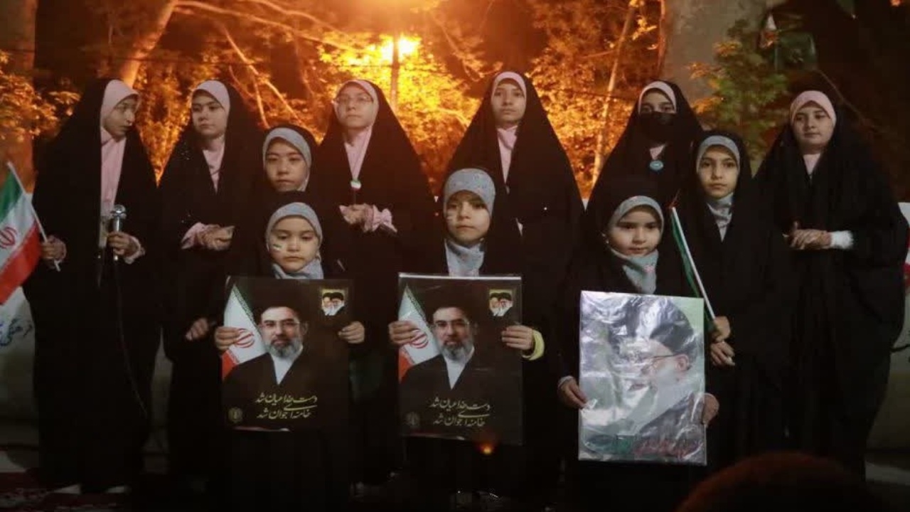 چهل وهشتمین اجتماع عظیم مردم انقلابی و شهید پرور ماهدشت در حمایت از رهبری