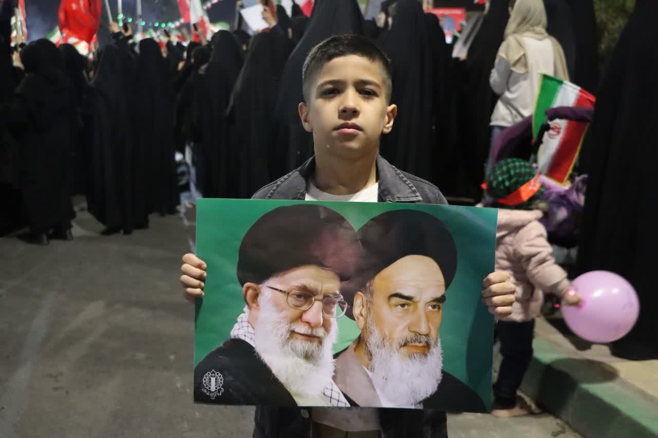 جلوه&zwnj;هایی از بیست ودومین اجتماع عظیم مردم انقلابی ماهدشت برای شهادت رهبر انقلاب اسلامی + عکس