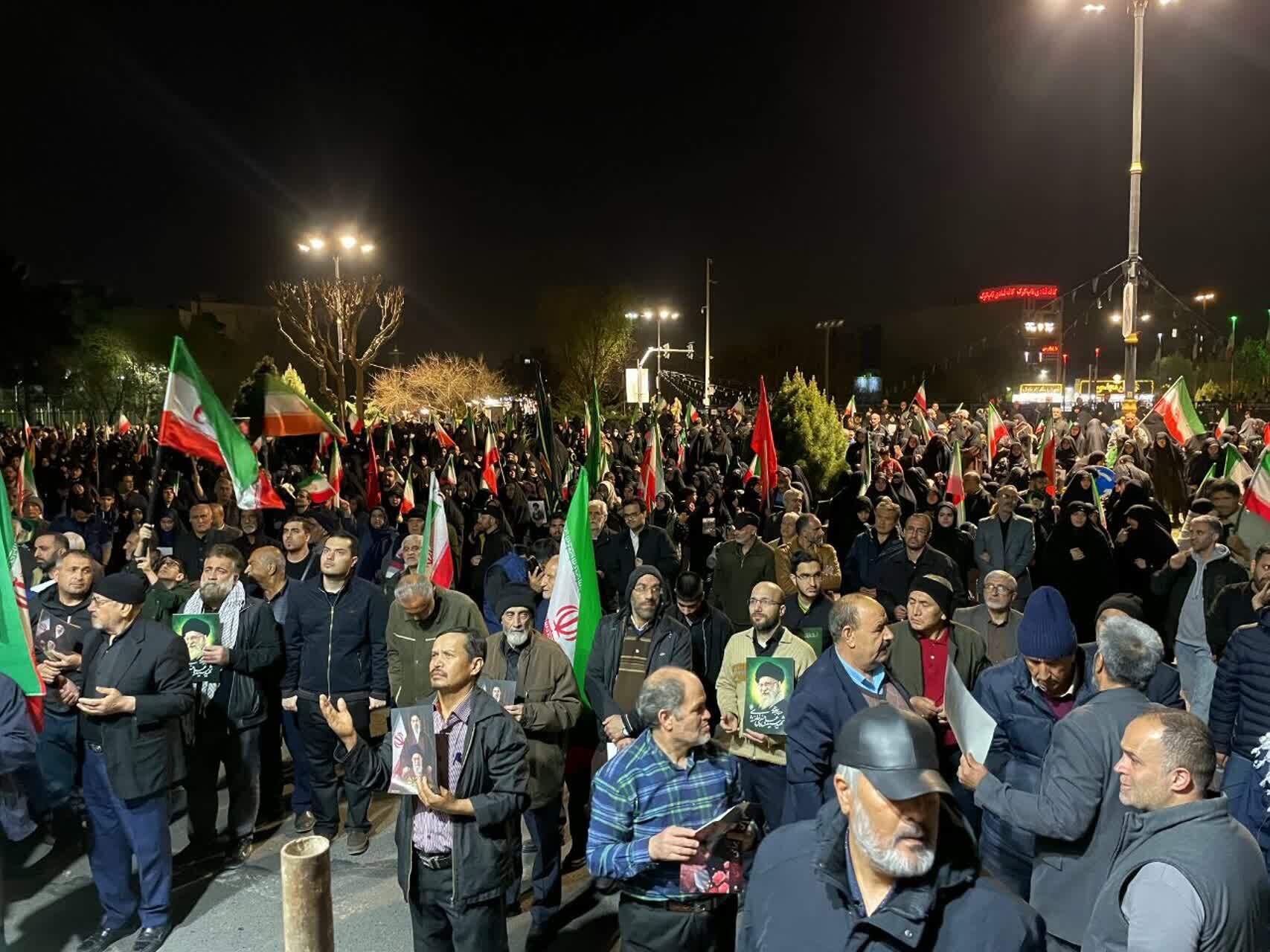 تجدید بیعت مردم انقلابی شهرک دولت آباد شهرری با سومین رهبر انقلاب