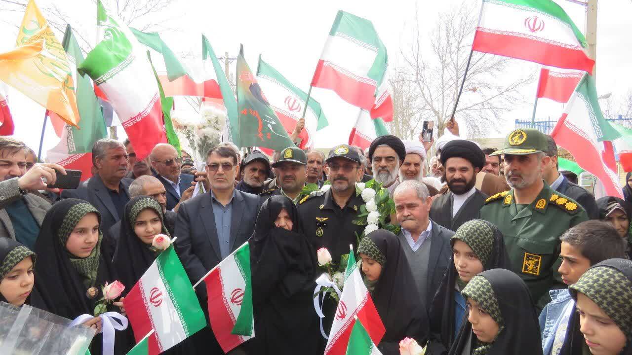 مراسم استقبال از سرافرازان ناو دنا در هریس